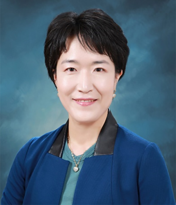 President Eunyoung E. Suh